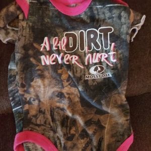 3 piece mossy oak camo 0 to 3 months onesies